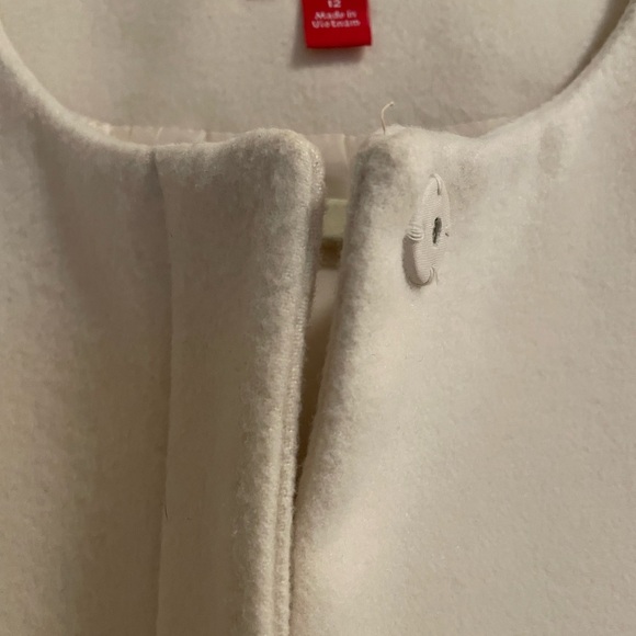 Pre owned cream winter lined jacket smoke & pet free home - Picture 2 of 6